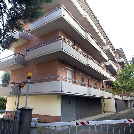 Residence Holiday Bellaria-Igea Marina Bagian luar foto