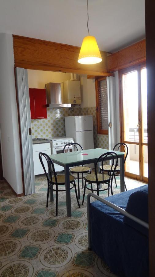 Residence Holiday Bellaria-Igea Marina Bagian luar foto